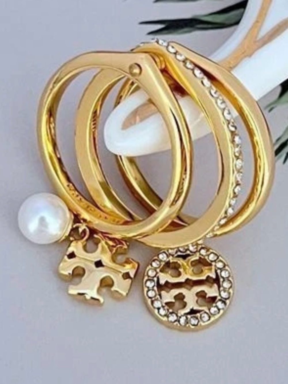 HOT Tory Burch Pavé Pearl Stacking Rings Set of 3 Luxury Gold Tone NEW Size:7